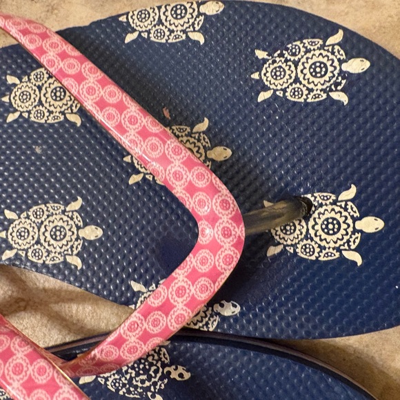 Vera Bradley Sea Turtles Flip Flops 7/8 Blue Pink - Picture 4 of 4